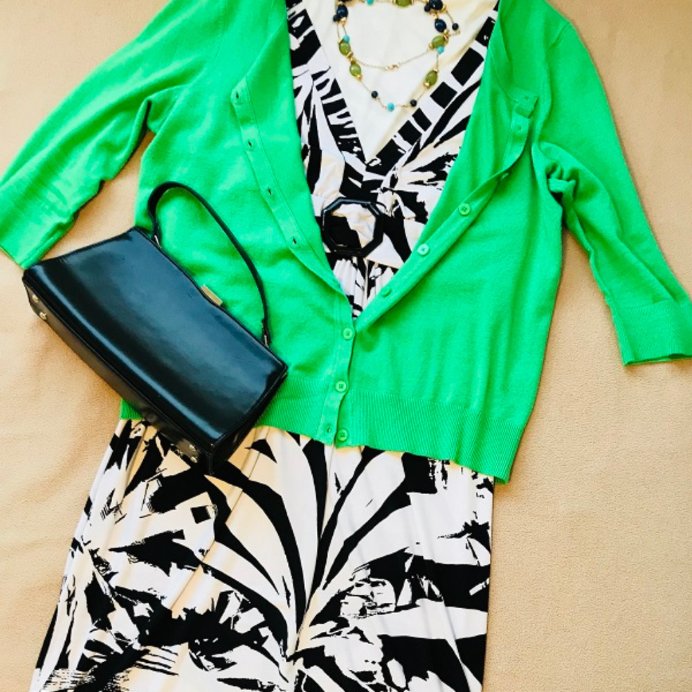 Women's Black and White sleeveless dress